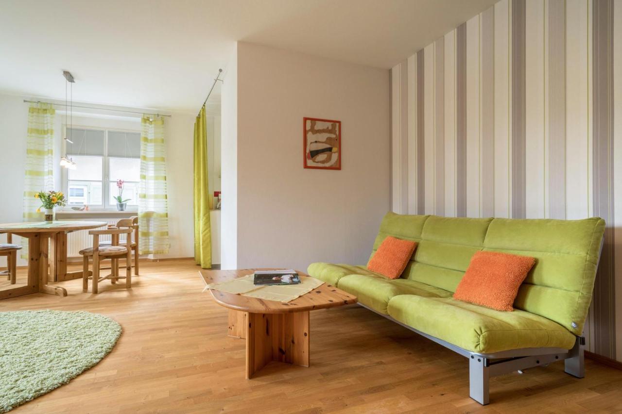 Ferienwohnung Am Schloss Heiligenborn Dış mekan fotoğraf